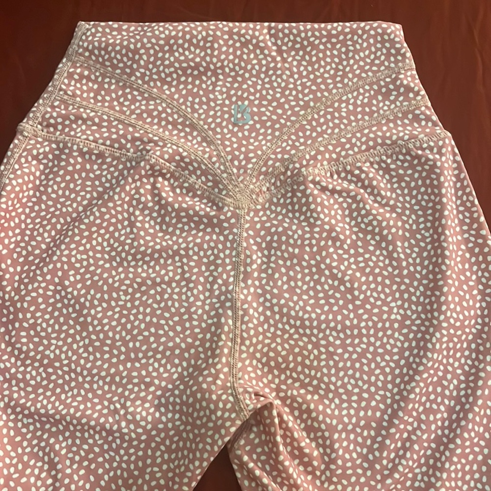 BUFFBUNNY legacy leggings in pink bossy